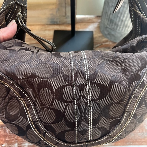 Coach Vintage Hobo Shoulder Bag - Picture 2 of 10
